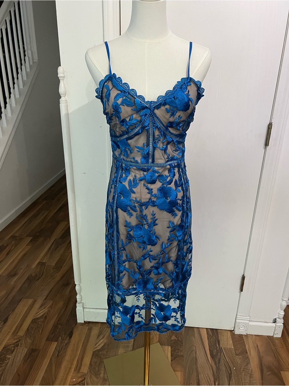 Lulu's Blue Embroidered Lace Overlay Nude Cocktail Dress, Small, EUC